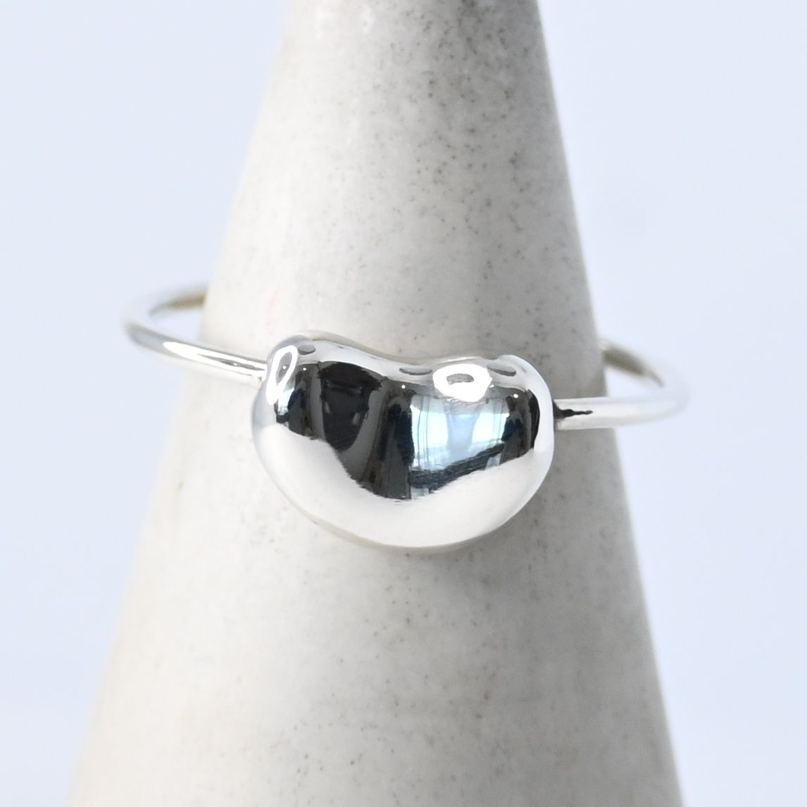【研磨済】TIFFANY&Co. ビーン リング サファイア 8号 ティファニー 指輪 シルバー925 【研磨済】TIFFANY&Co. ビーン リング サファイア 8号 ティファニー 指輪 シルバー925