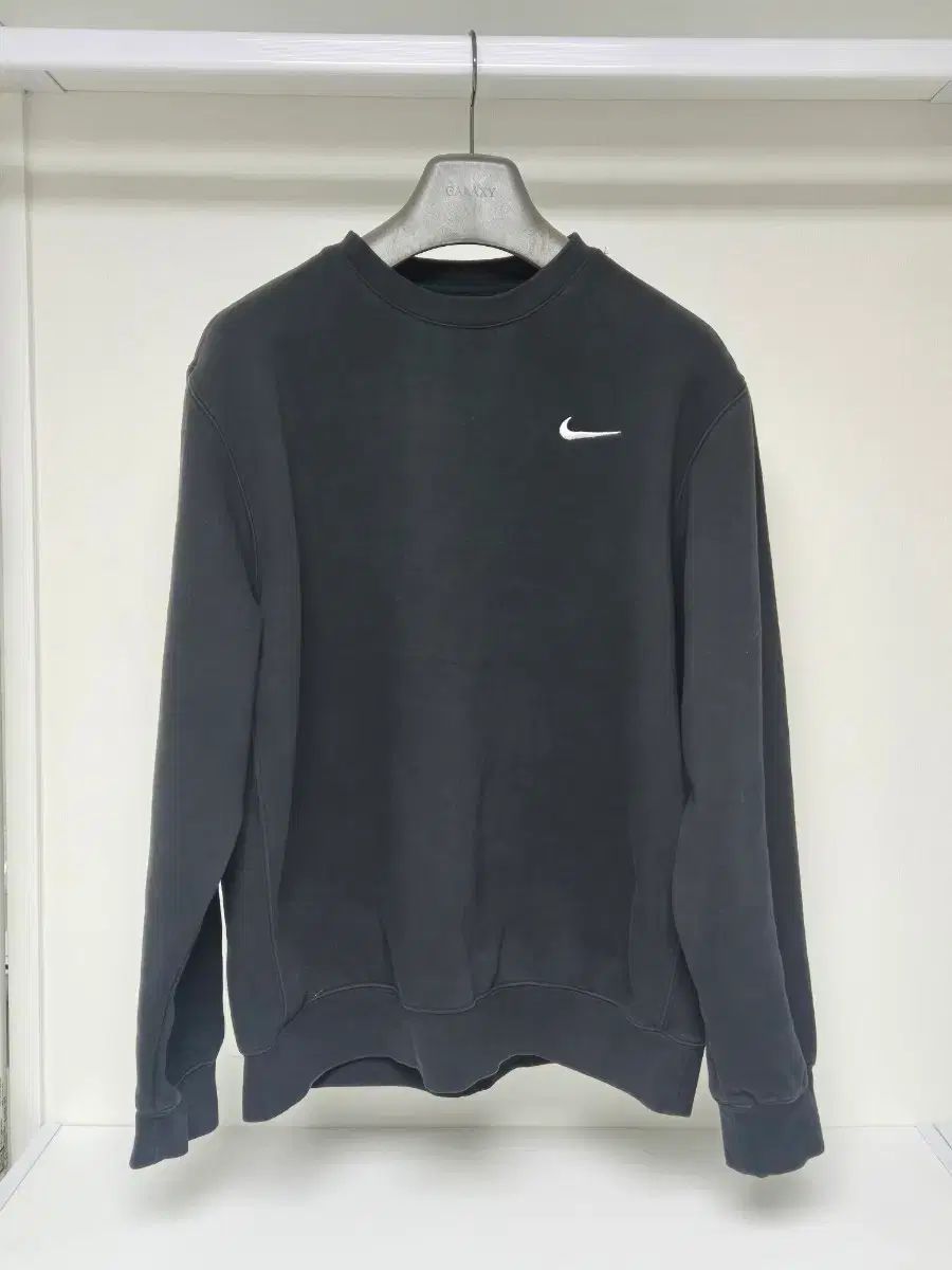 NIKE スウッシュ ブラック 裏起毛パーカー