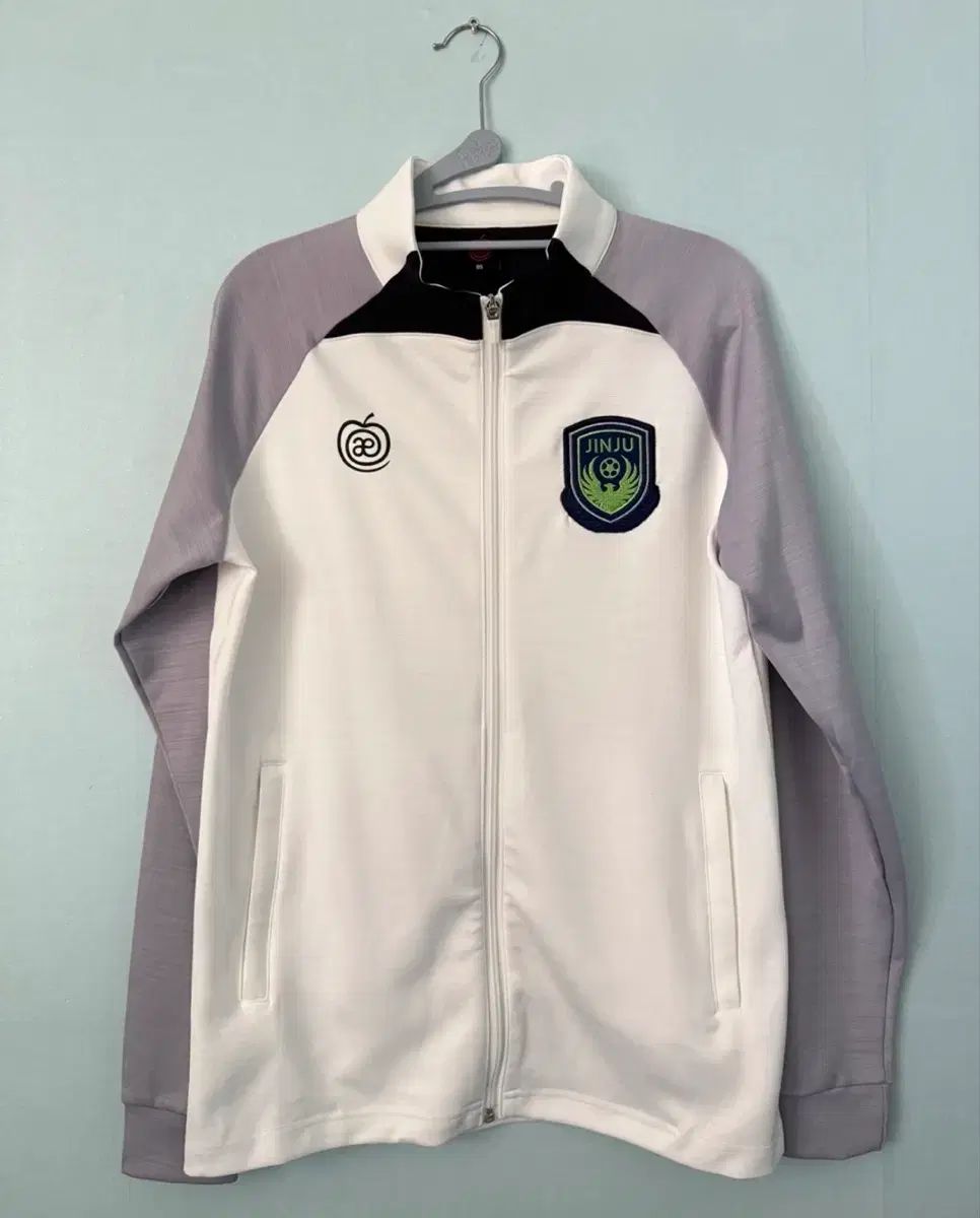ジーン市市民サッカー団 K4 APPLERIND ジップアップ m95