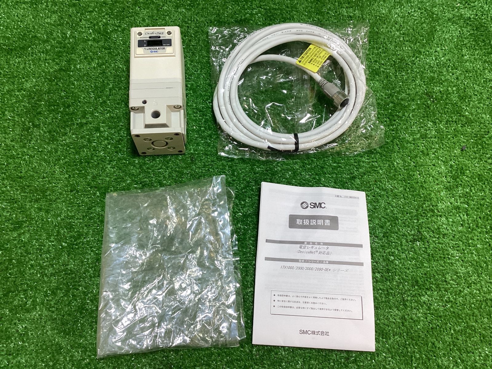 SMC ITV2030-DE3S 電空レギュレータ ※未使用、付属品有(チ-18)
