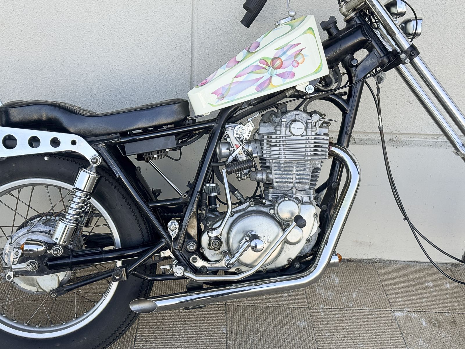 コフィンタンク ボルトオンフルキット スチール素地 SR400/500 - メルカリ