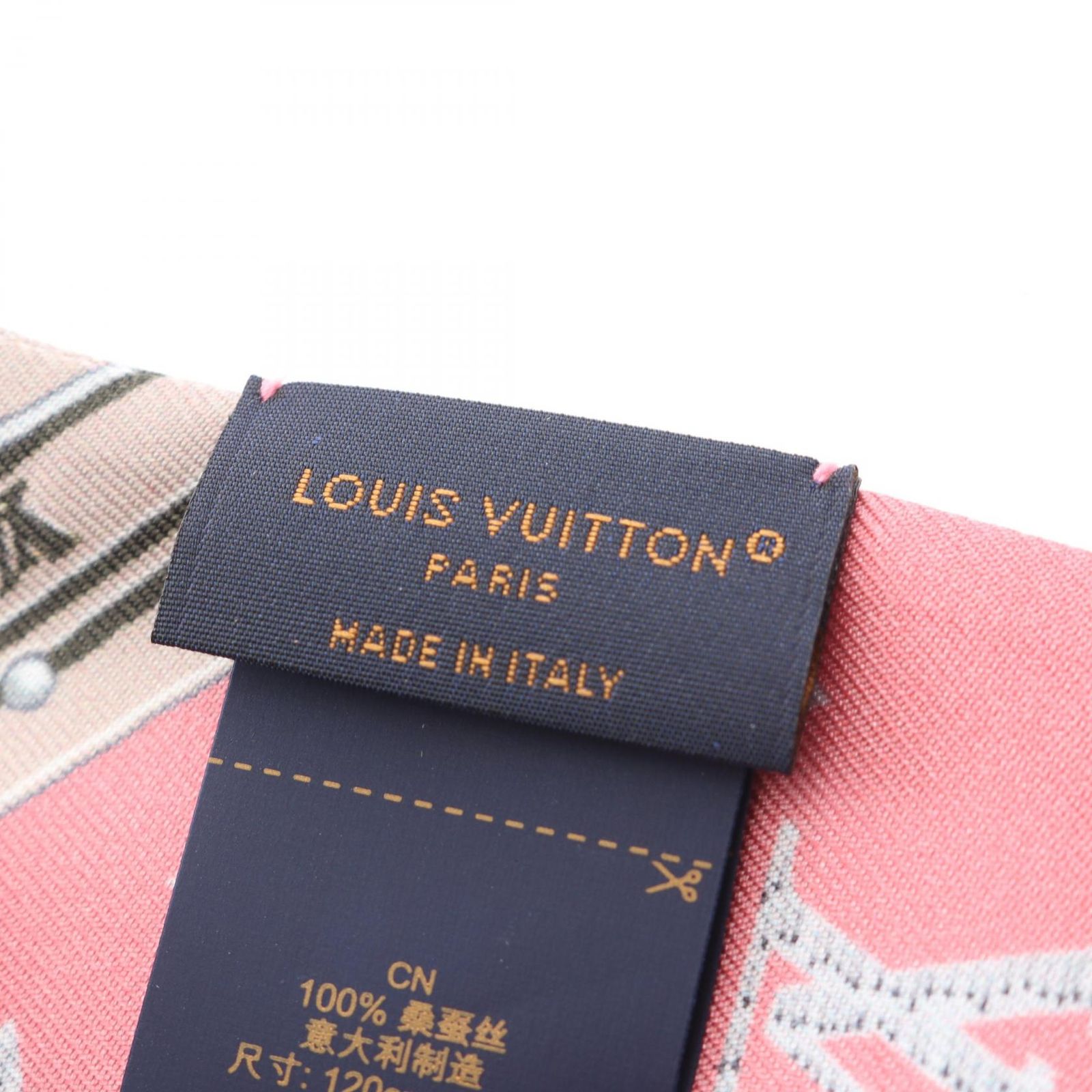 LOUIS VUITTON　リボンスカーフ　バンドーBB　ブラゾン　5852 ルイ・ヴィトン LOUIS VUITTON スカーフ バンドーBB LVディテールズ