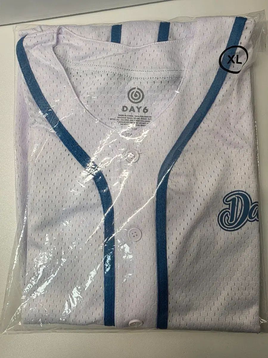 DAY6（デイシックス）ワールドツアー MD 野球ジャージTシャツ XLサイズ