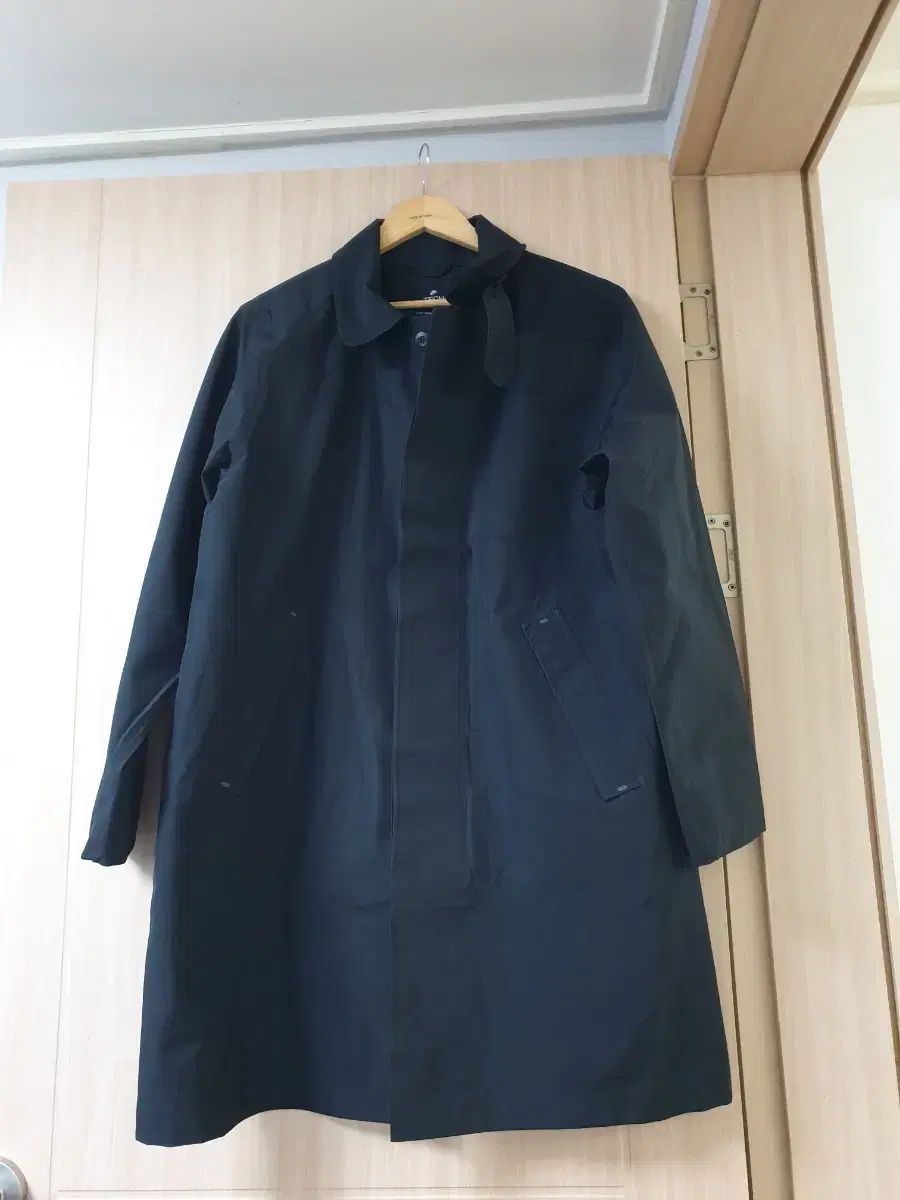 ナイキ ストームフィット ゴアテックス トレンチ コート