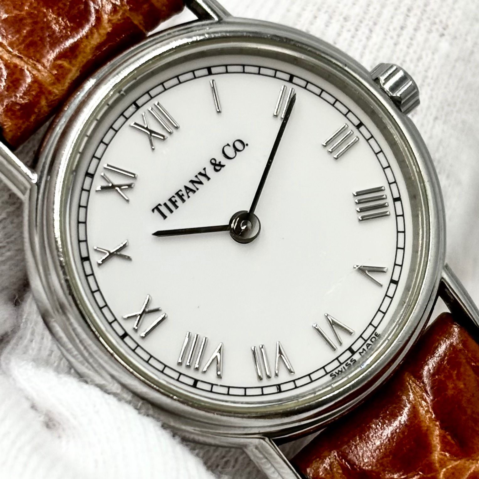 【稼動/美品】TIFFANY & Co. ティファニー クラシック ラウンド 腕時計 L251 クォーツ ローマ数字 レディース