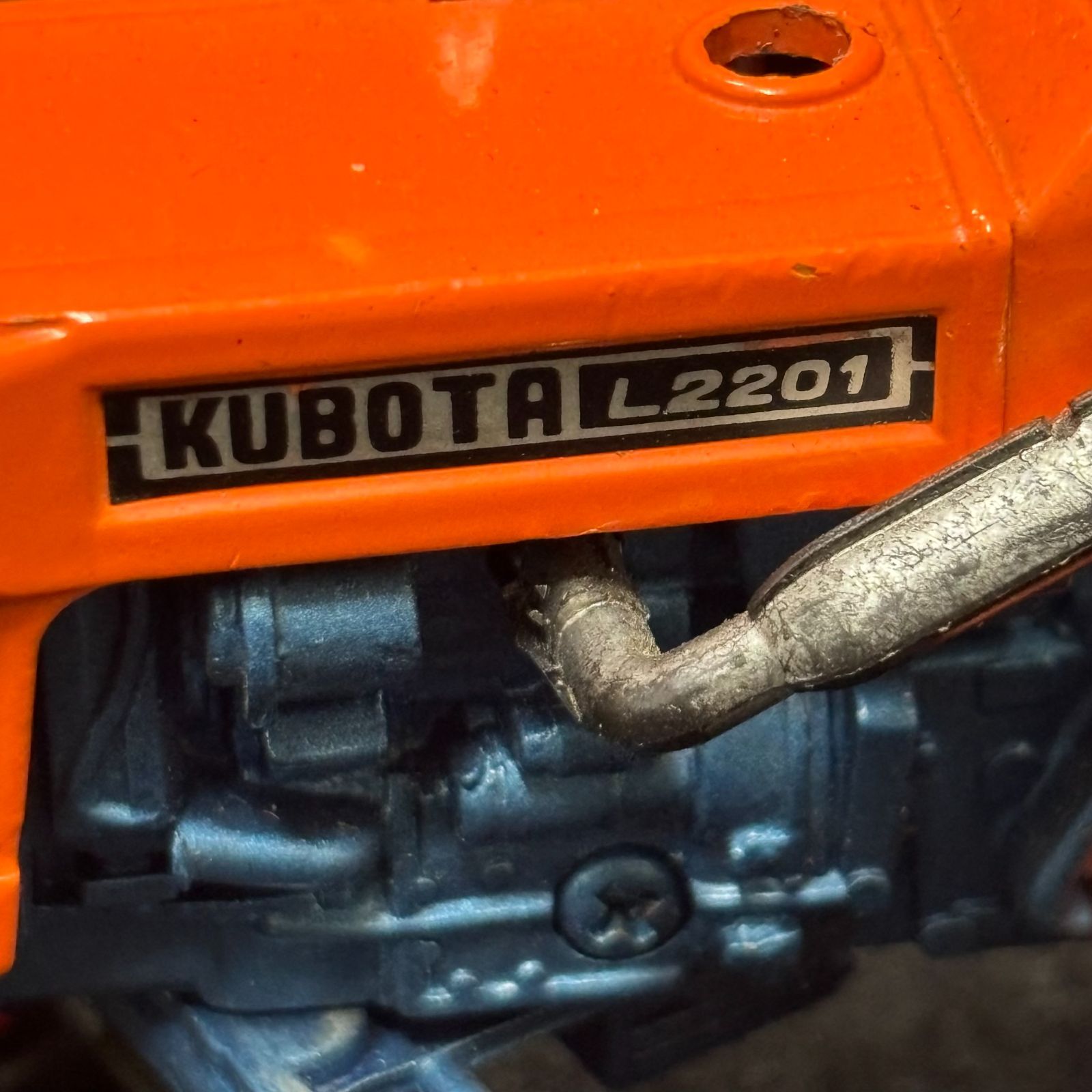 ヨネザワのミニカー クボタ トラクターL2201 ヨネザワ ミニカー クボタトラクター L2201 - メルカリ