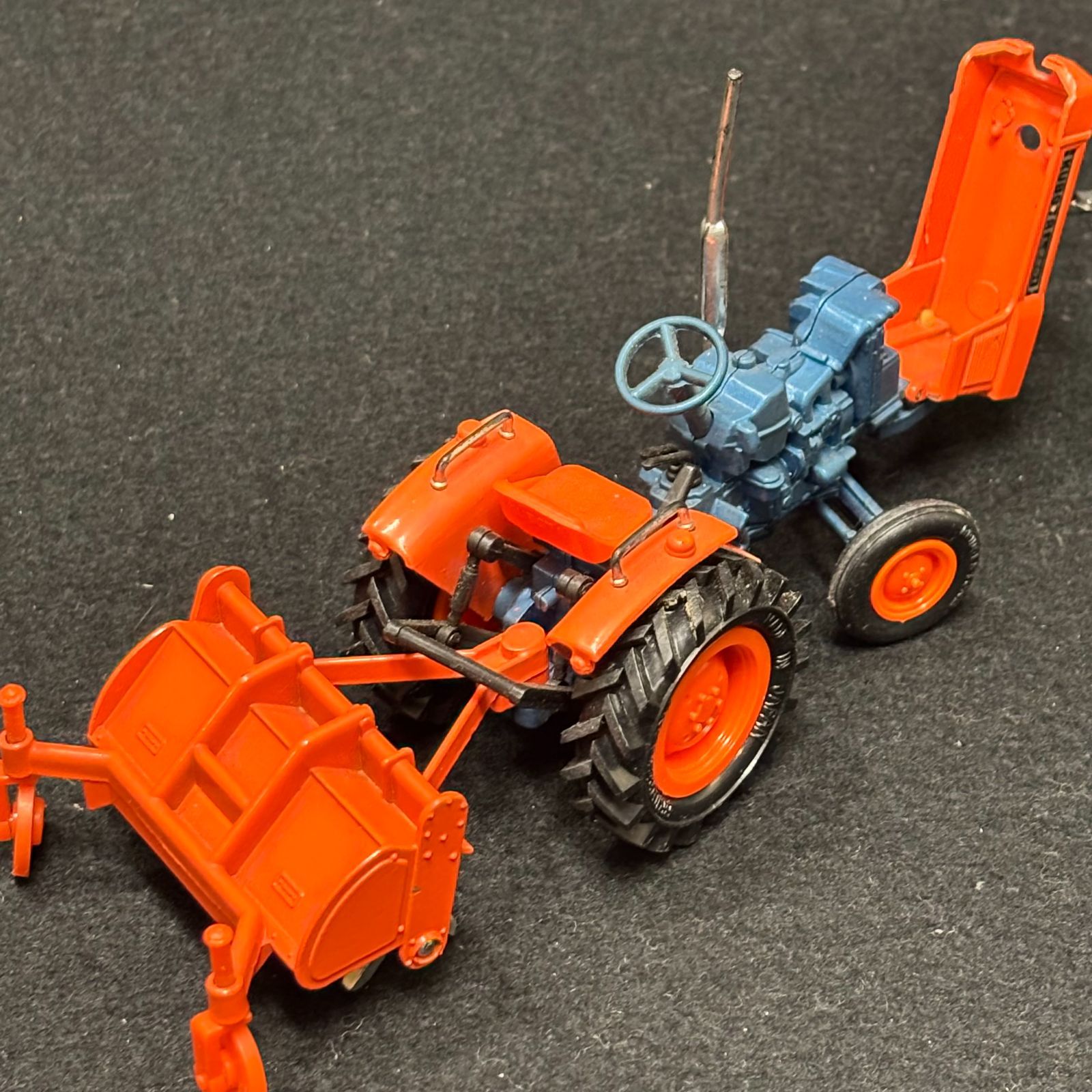 ヨネザワ ミニカー クボタトラクター L2201 - メルカリ