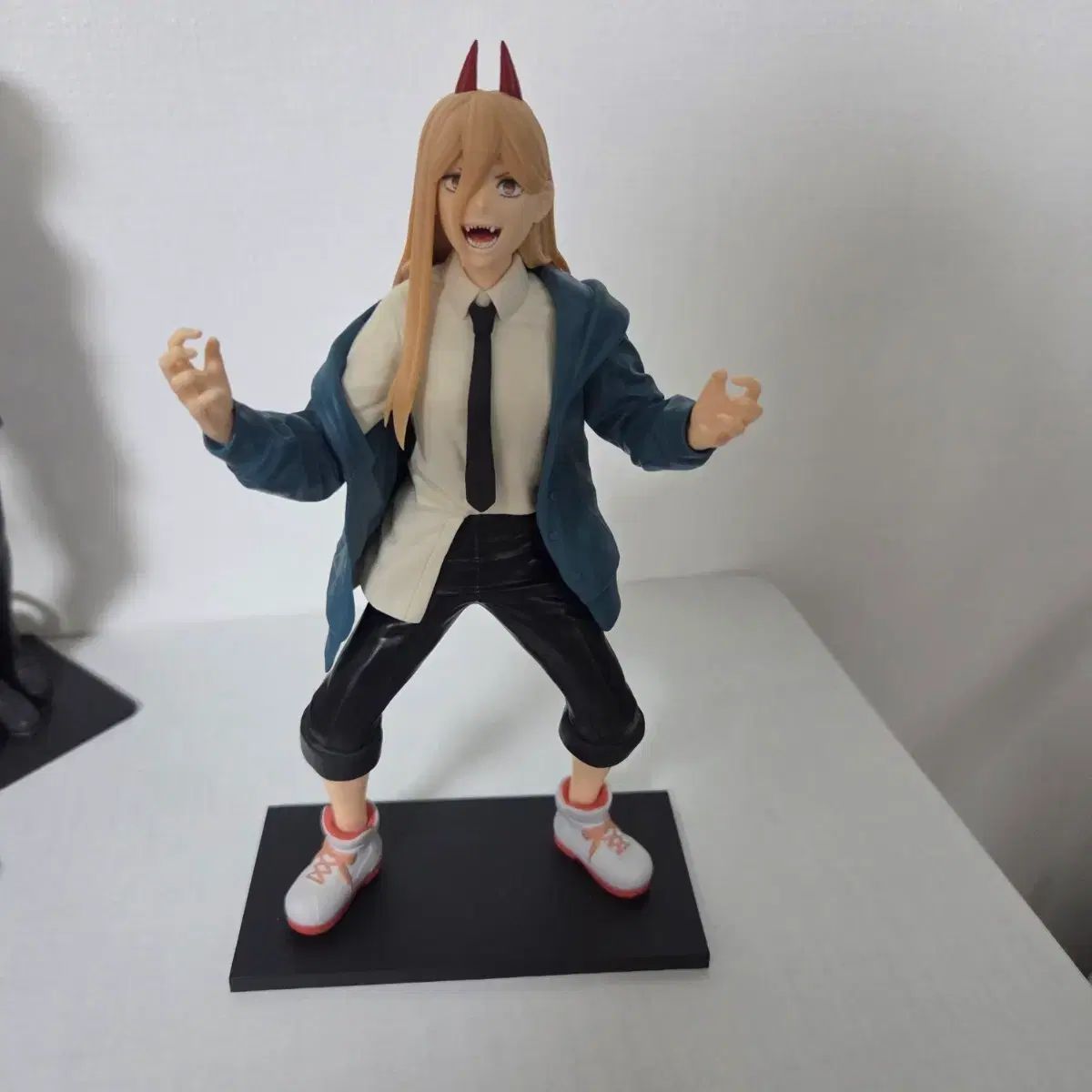 開封) チェンソーマン パワー グリッター フィギュア