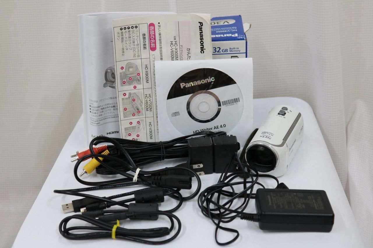 【返品保証】 【元箱付き】パナソニック Panasonic HC-V300M ホワイト 50x デジタルビデオカメラ e10740