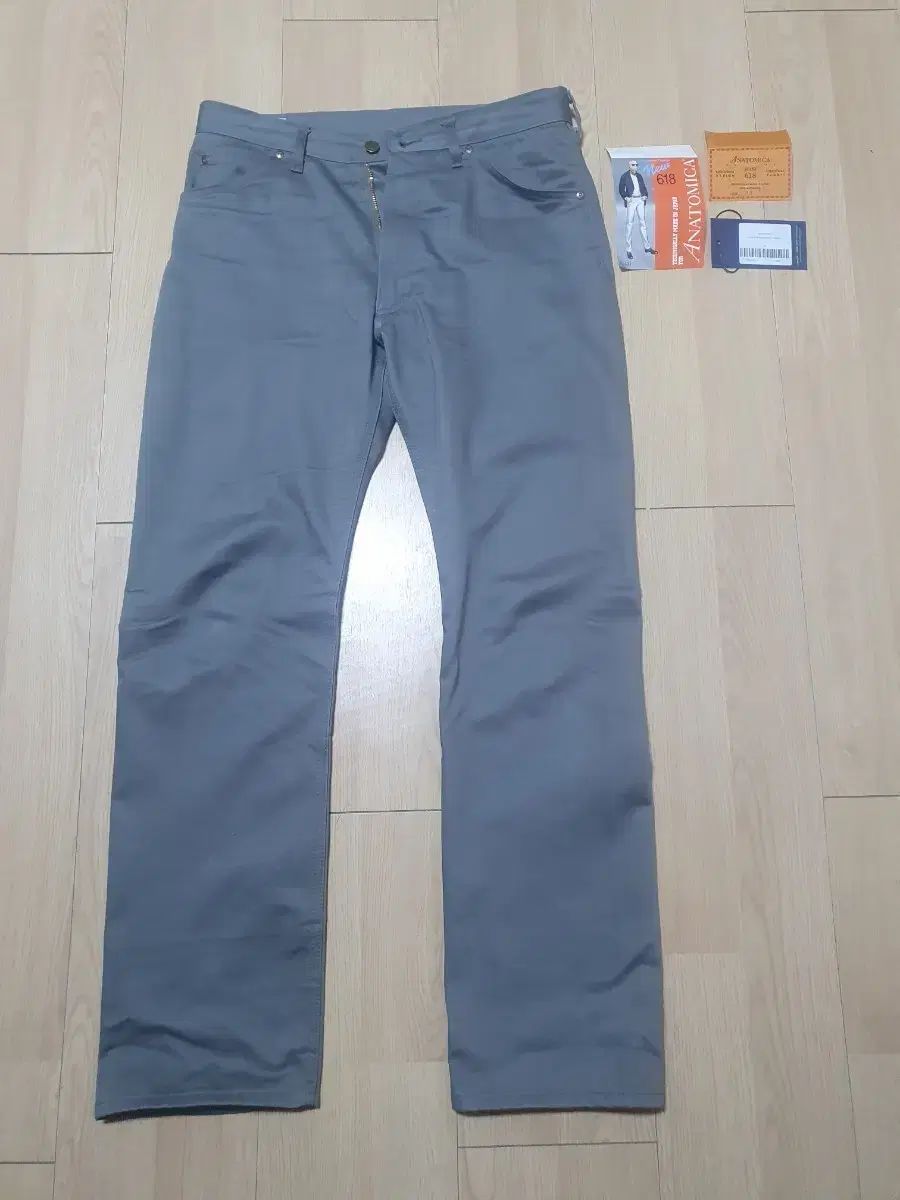 33 ANATOMICA 618 カリフォルニア サテン