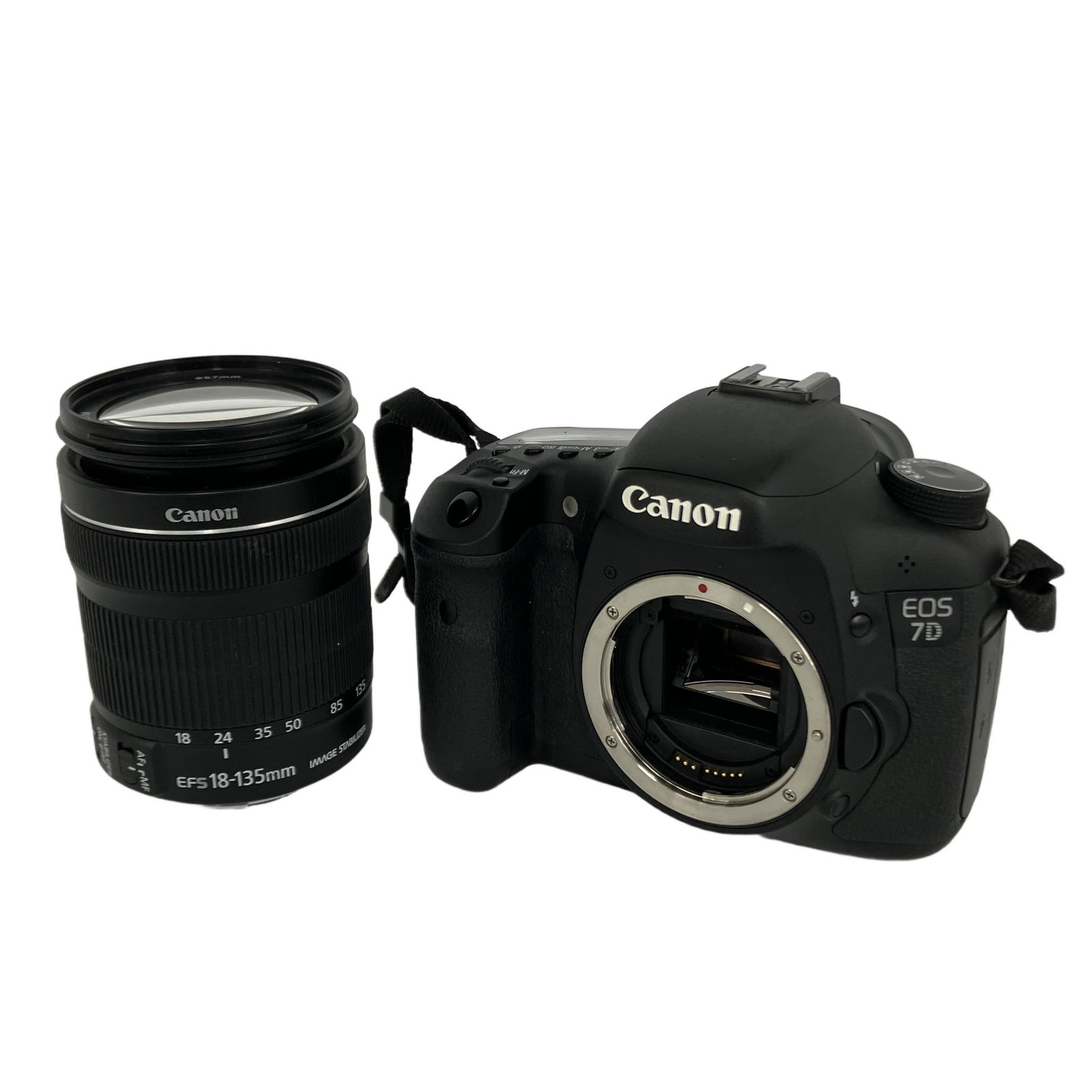 Canon DS126251 EOS 7D EF-S 18-135mm F3.5-5.6 IS レンズキット デジタル 一眼レフカメラ キヤノン 中古 Y11202102