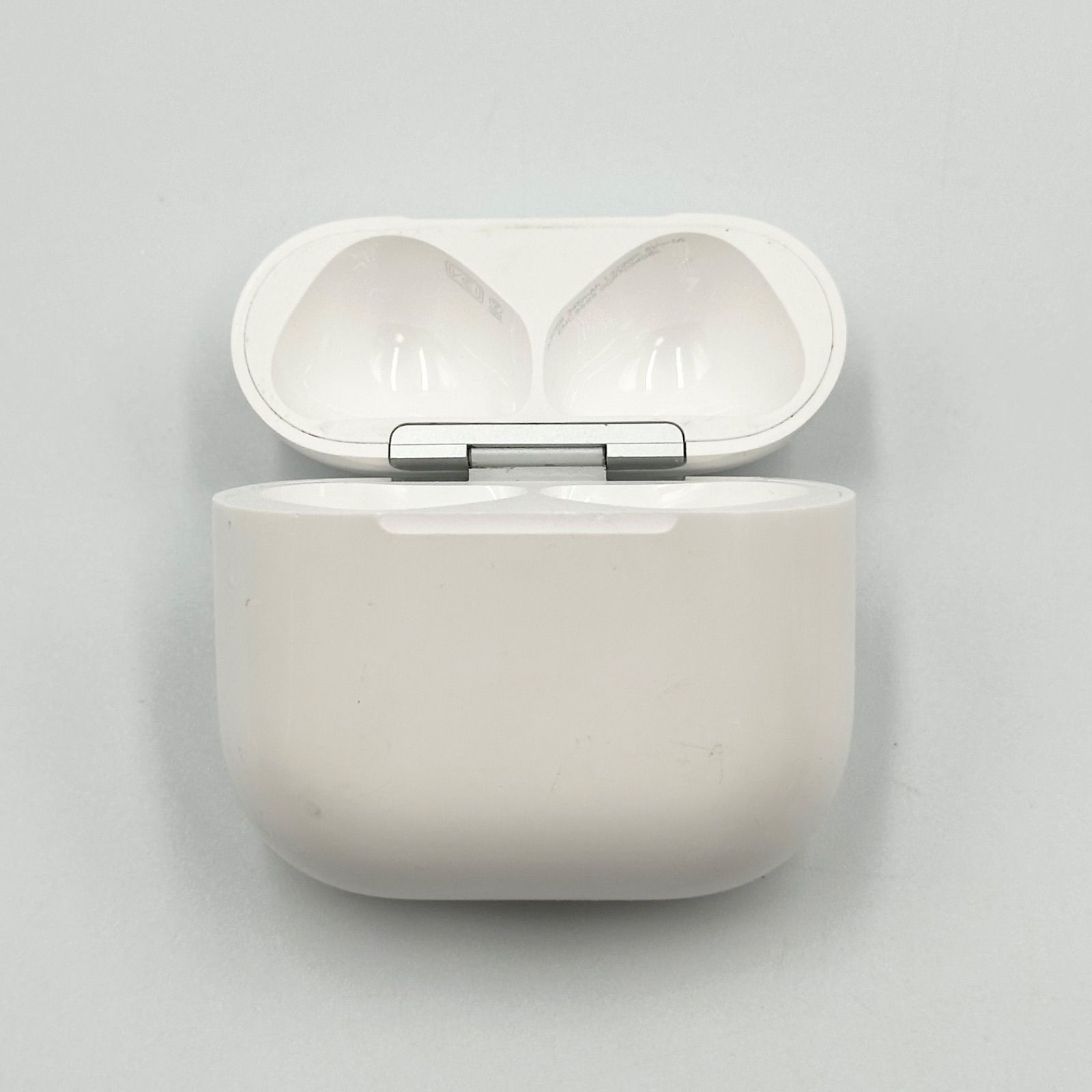 AirPods 第4世代 A3058 充電ケース　左のみ Apple AirPods 第4世代 充電ケースのみ A3058 正規品 ノイズキャンセル