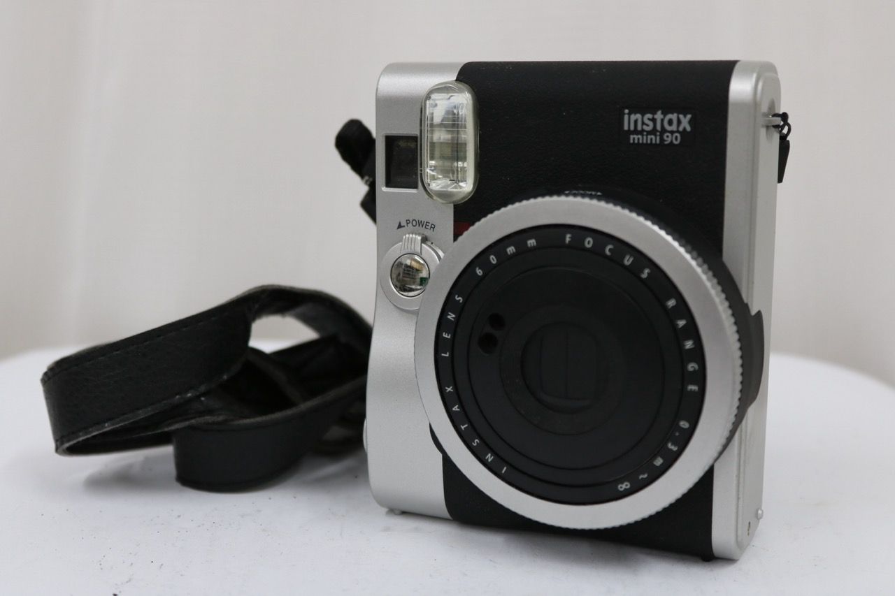 【返品保証】 フジフィルム Fujifilm instax mini 90 60mm ブラック バッテリー付き チェキ e10797