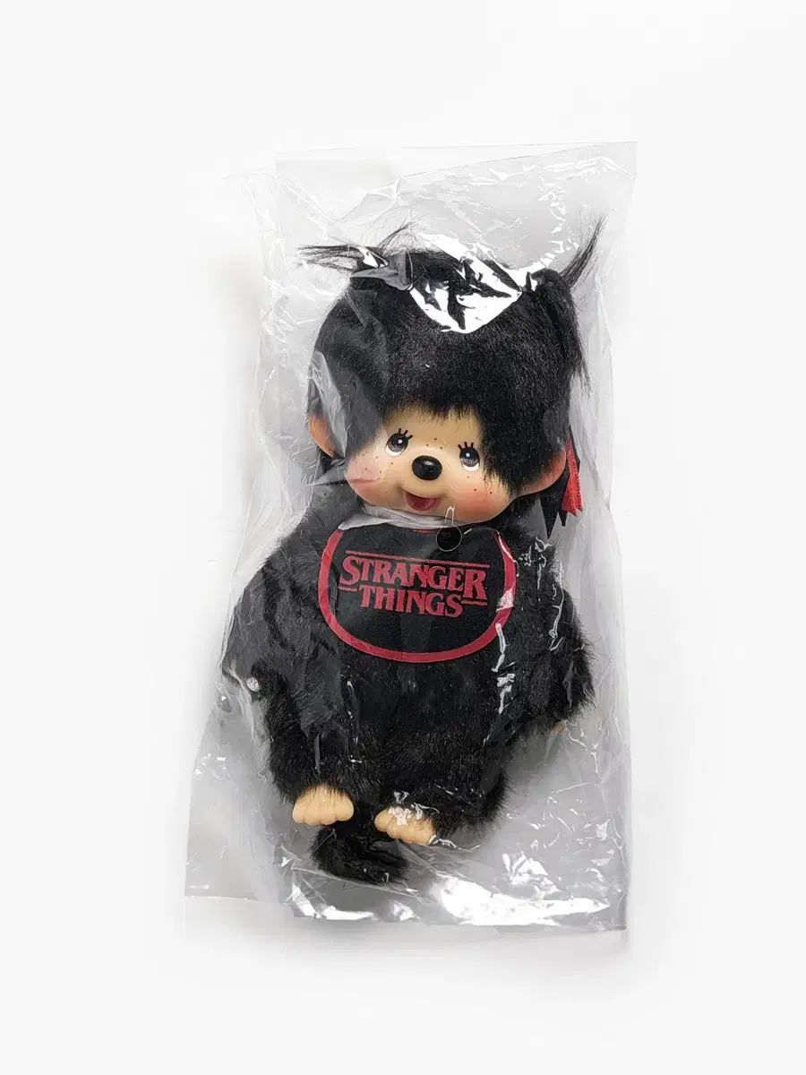 新品 ジョジョの奇妙な冒険 モンチッチ ブラック レッド キーチェーン