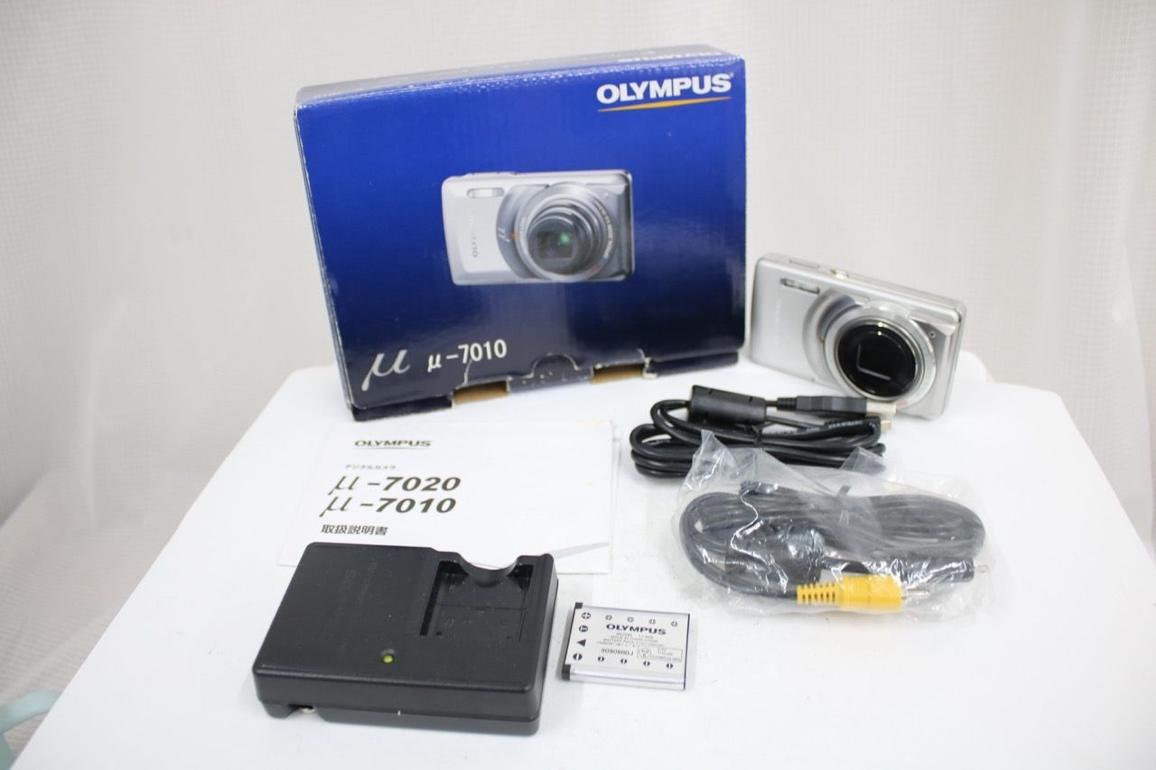 【返品保証】 【元箱付き】オリンパス Olympus μ-7010 7x 付属品多数 コンパクトデジタルカメラ e10825