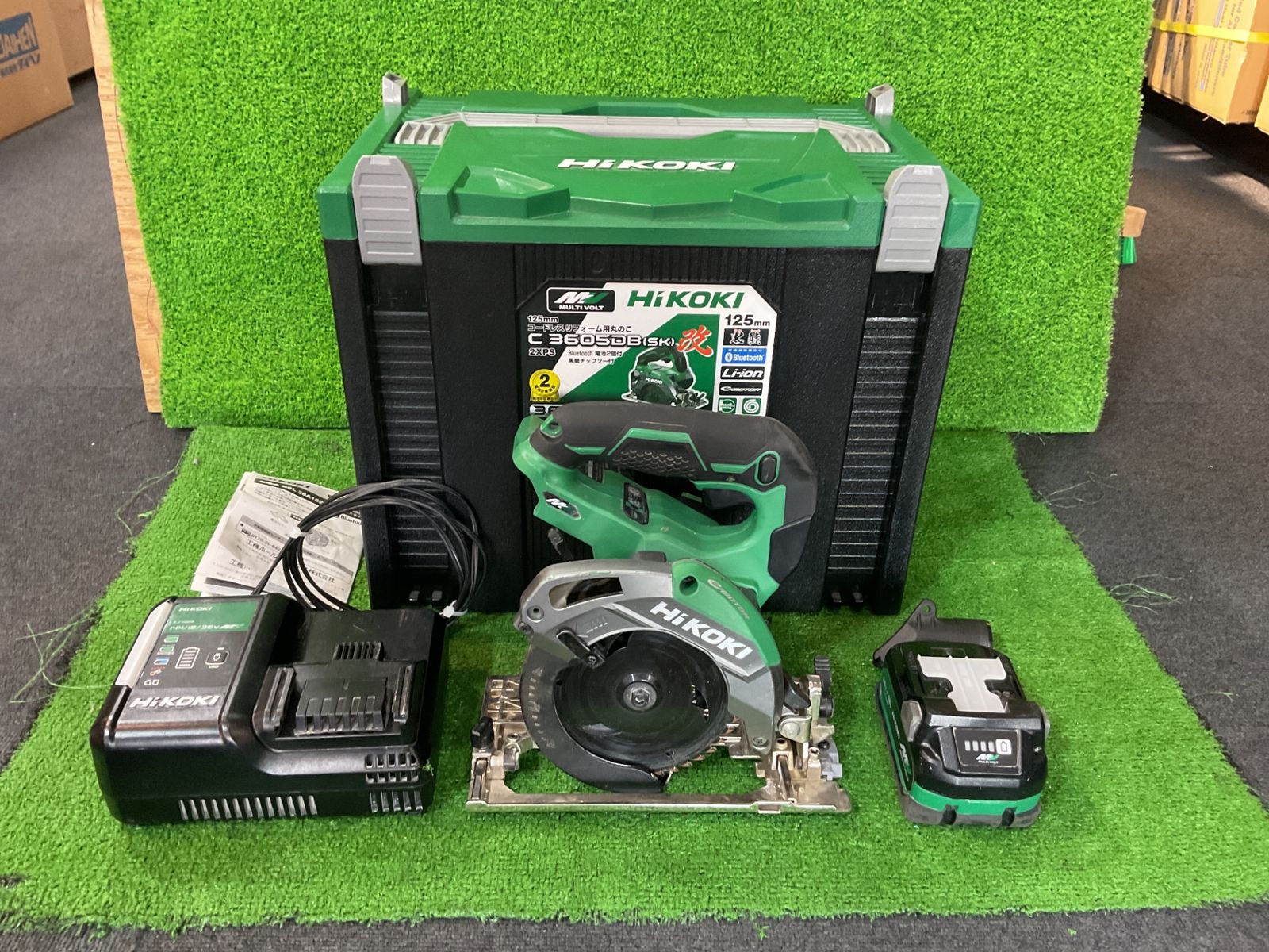 HIKOKI C3605DB(SK）125mm コードレス リフォーム用 丸のこ ※現状品 バッテリ1個付 充電器 ケース有 (チ-15)
