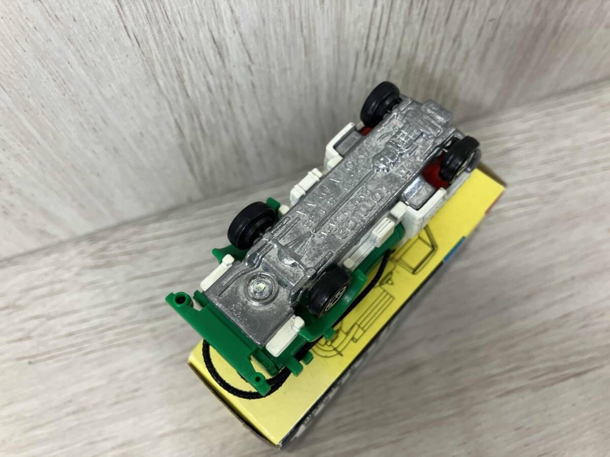 トミカ No.18 トヨタ ダイナ バキュームカー アイボリー 赤シート 1H