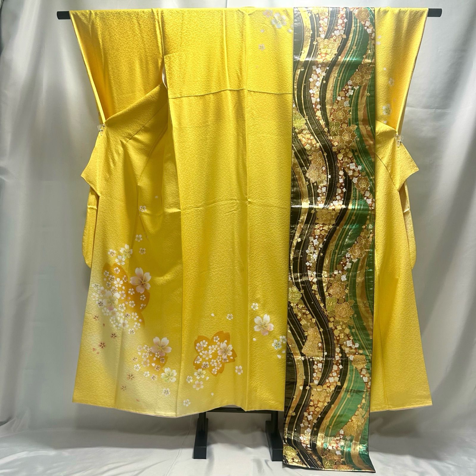 着物　帯　セット　振袖　袋帯　成人式　黄色　華やか　花　桜　ラメ　レディース　中古品　管理番号 KKVKAM59