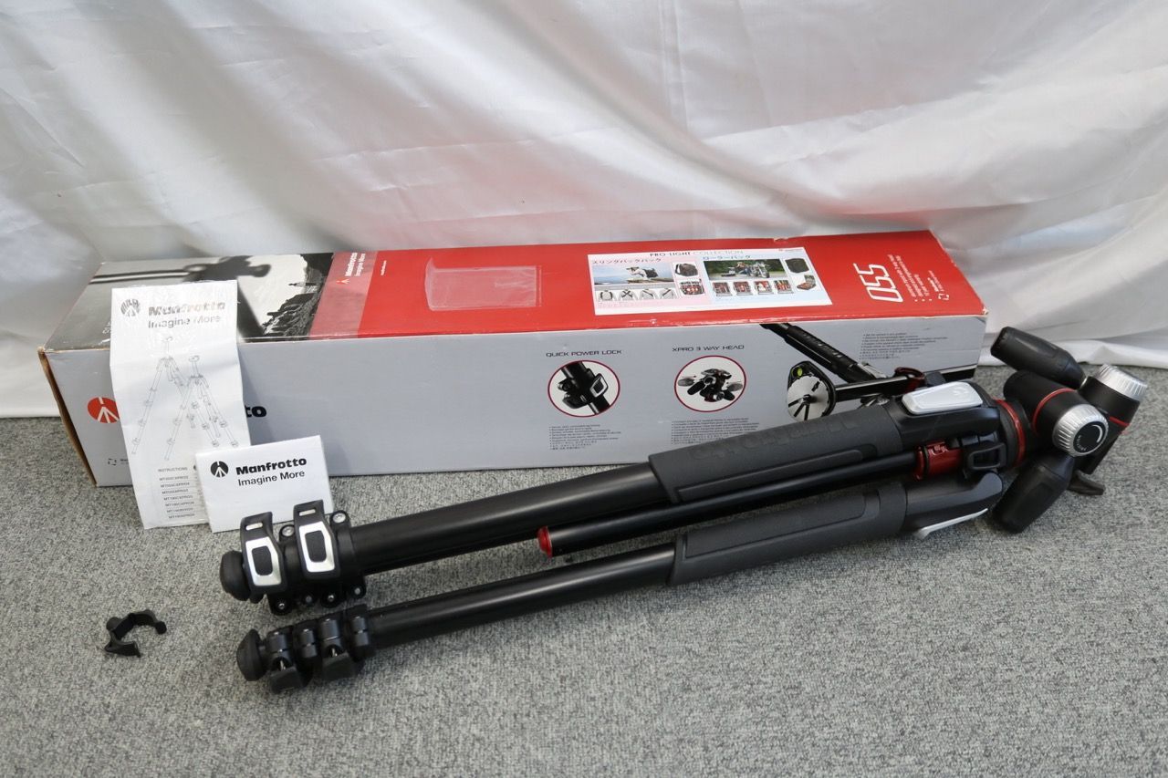 【返品保証】 【元箱付き】 マンフロット Manfrotto MK055XPRO3-3W 三脚 e10886