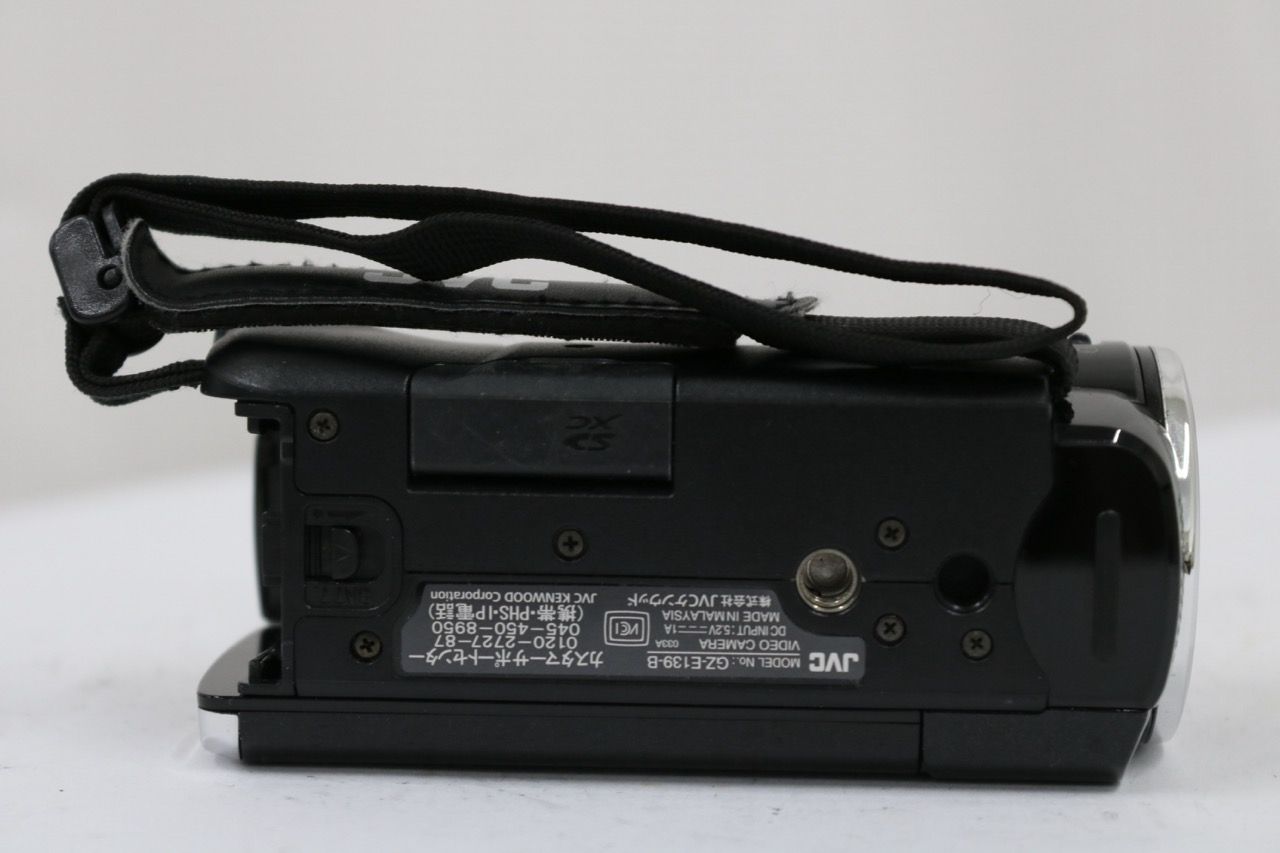 カメラ JVC GZ-E139
