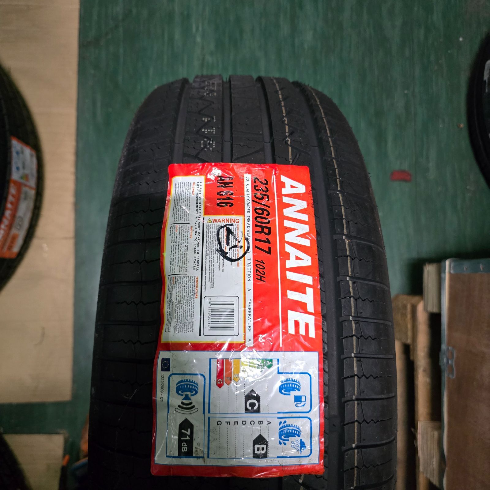 【新品未使用 235/60R17 AN616 1本】