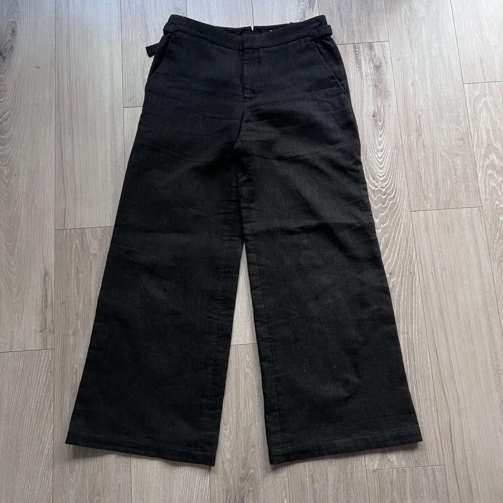 美品 MARGARET HOWELL 黒タグ コットン テーパードパンツ 替えボタン付き