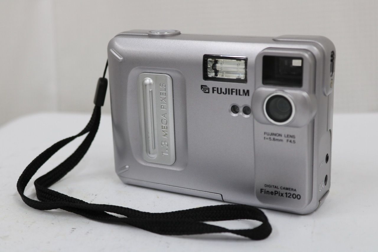 【返品保証】 【便利な単三電池で使用可】フジフィルム Fujifilm Finepix1200 コンパクトデジタルカメラ e11051