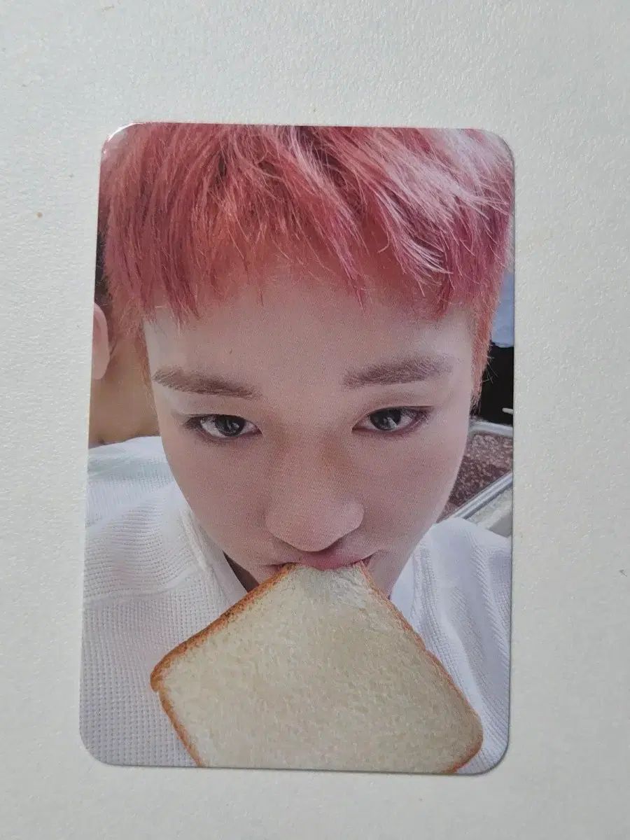 パク・ジフン(PARK JIHOON) リー(LEE) ミュージック(Music) アンド(and) ドラマ(Drama) プレオーダー 特典(プレオーダー 特典) キルティングバッグ(식빵) トレカ(포카) 1set