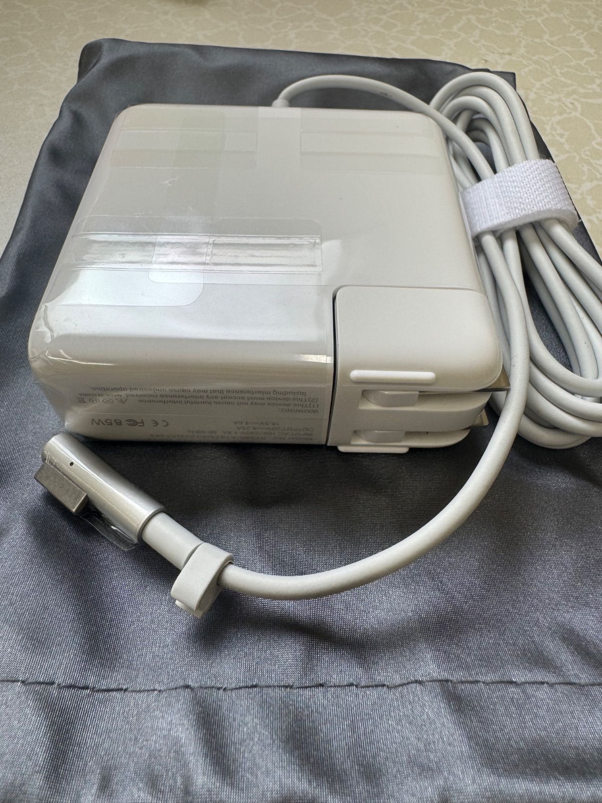 MacBook Air 2013 11インチ　充電器　箱　付き Amazon.co.jp: Macbook Air 充電器 Mac Book Air 11インチおよび 13