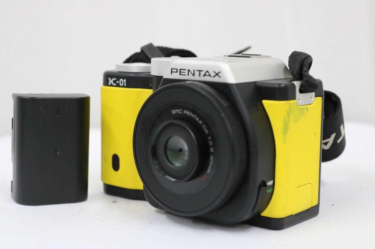【返品保証】 ペンタックス Pentax K-01 イエロー smc PENTAX-DA 40mm F2.8 XS デジタル一眼 e11200