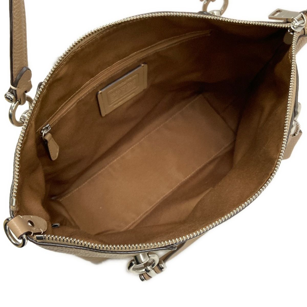 COACH(コーチ) ハンドバッグ美品 ラグジュアリー レザー ケイシー