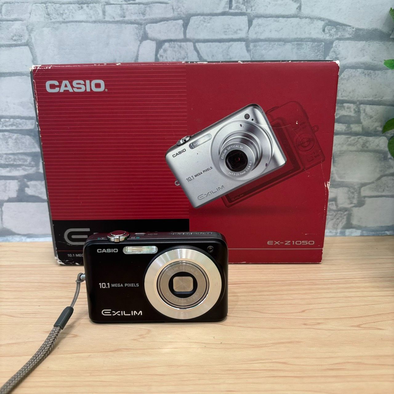 EXILIM CASIO EX-ZR10 カシオ - デジタルカメラ | casioの中古品・新品
