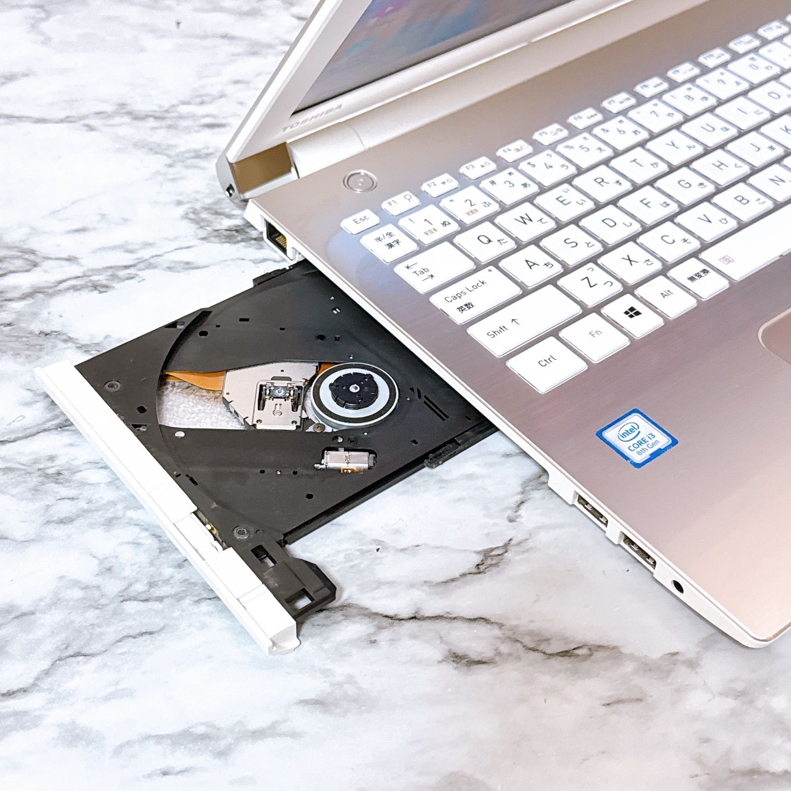 【美品】1台限定✨すぐ使えるパソコンPC 高性能i3＆爆速SSD/メモリ8GB 美品】1台限定✨すぐ使えるパソコンPC 高性能i3＆爆速SSD/メモリ8GB