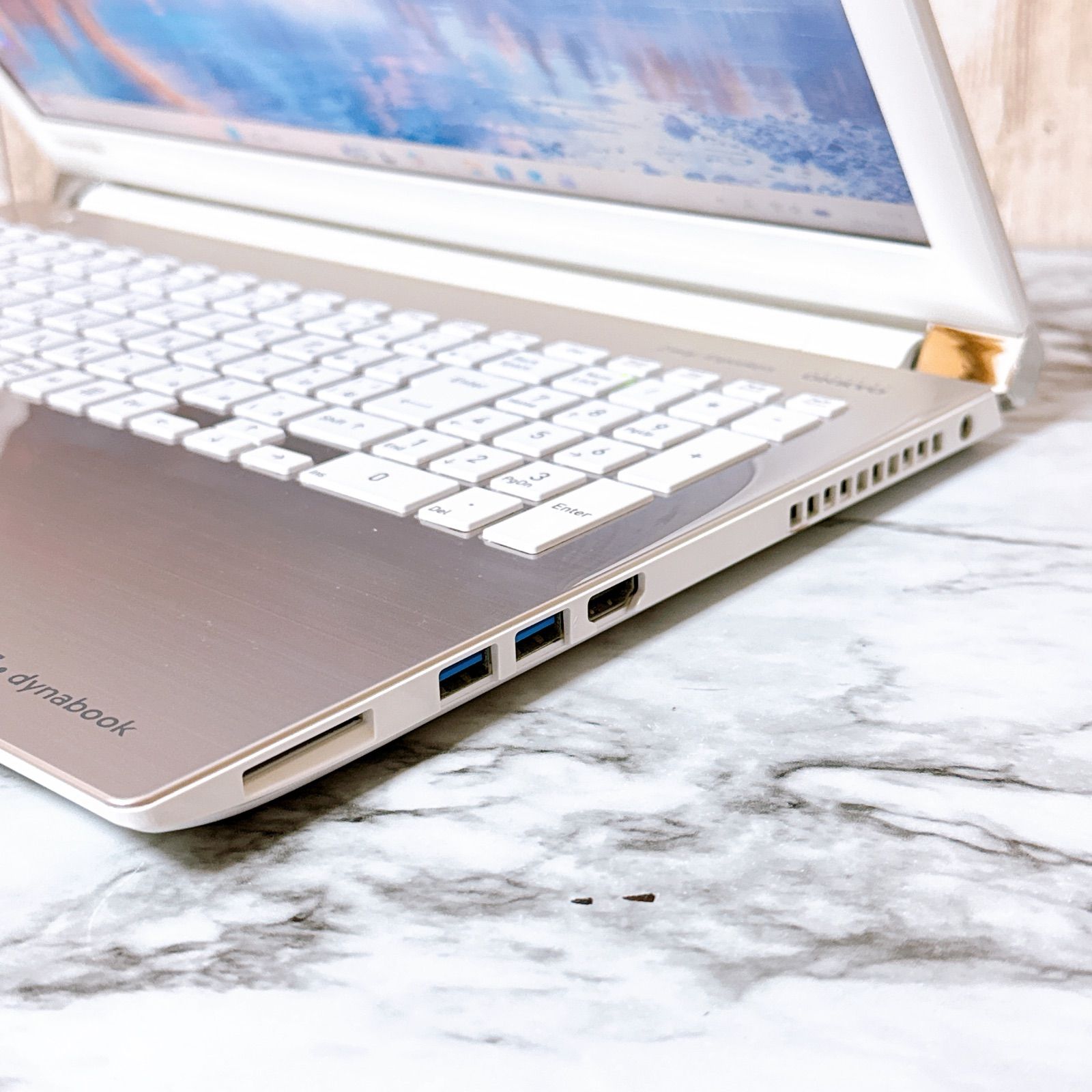 美品】1台限定✨すぐ使えるパソコンPC 高性能i3＆爆速SSD/メモリ8GB
