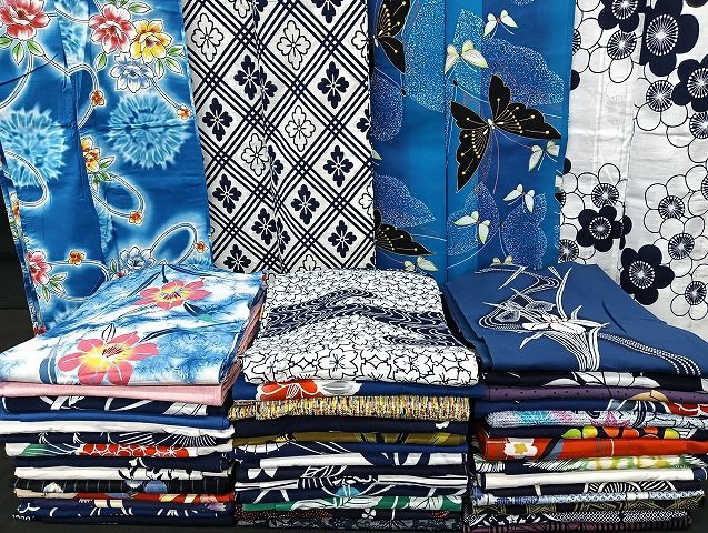 平和屋着物■浴衣 まとめて 45点 蝶 菖蒲 花柄 型染め 暈し染め 金彩 など 着用可能多数 未使用品あり mmm1072
