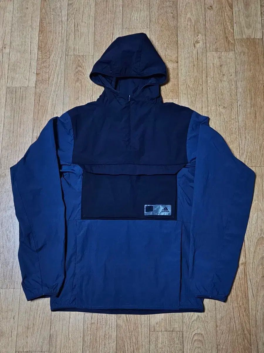 新品同様正規品) adidas アディダス 薄い シャカシャカ素材 ウーブン 防水 アイス 冷感 フード Anorak（アノラック）95