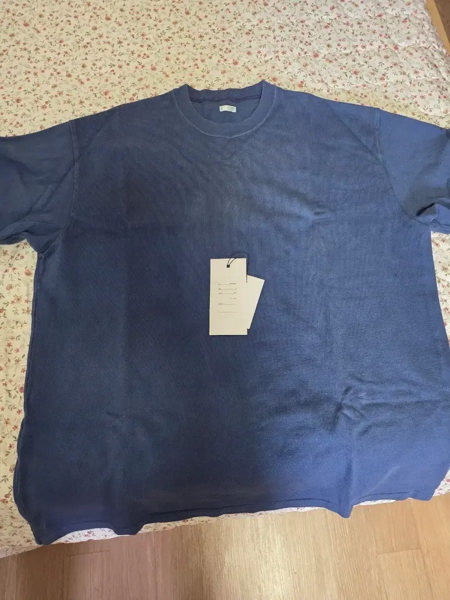 25ss アプフェレッセ vintage Tシャツ ネイビー サイズ4 出品