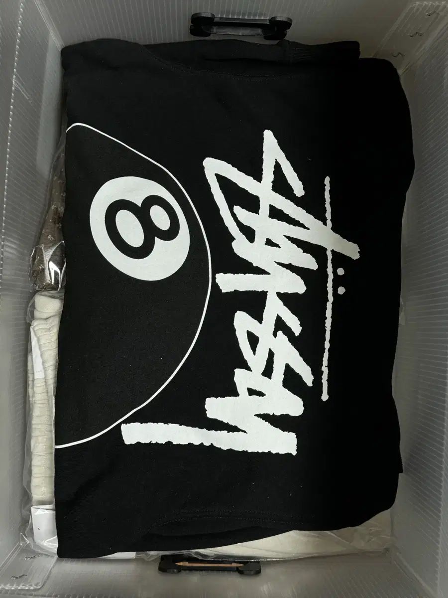 STUSSY 8ボール フーディー