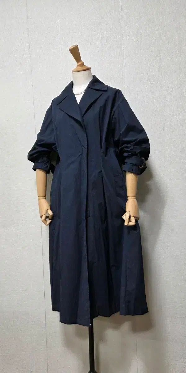 G studio シャカシャカ素材 ロングトレンチ 100