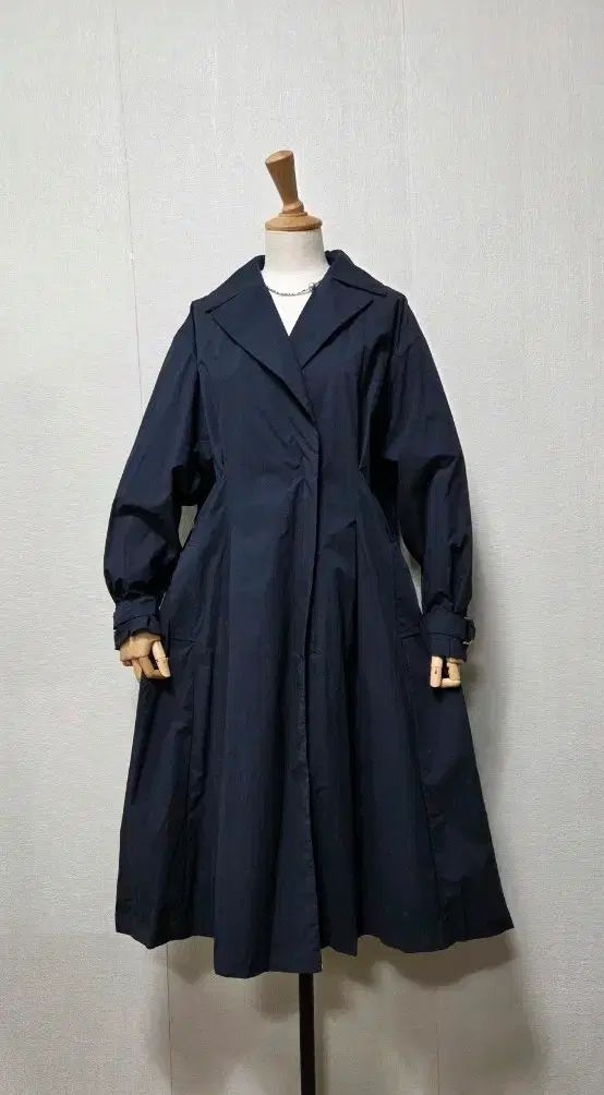 G studio シャカシャカ素材 ロングトレンチ 100