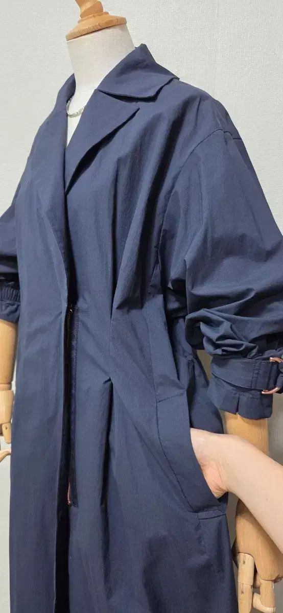 G studio シャカシャカ素材 ロングトレンチ 100