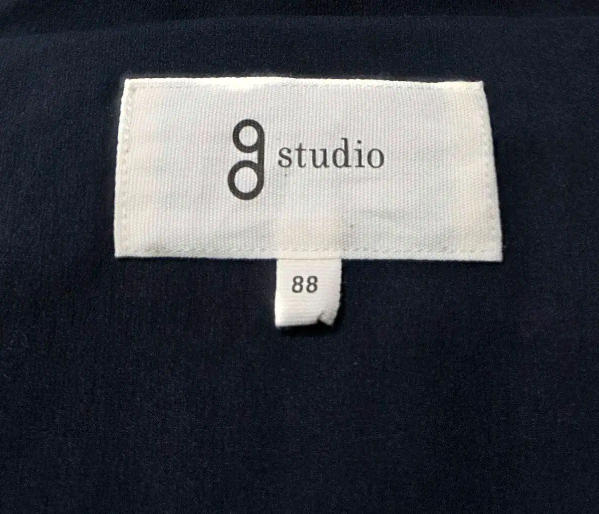 G studio シャカシャカ素材 ロングトレンチ 100