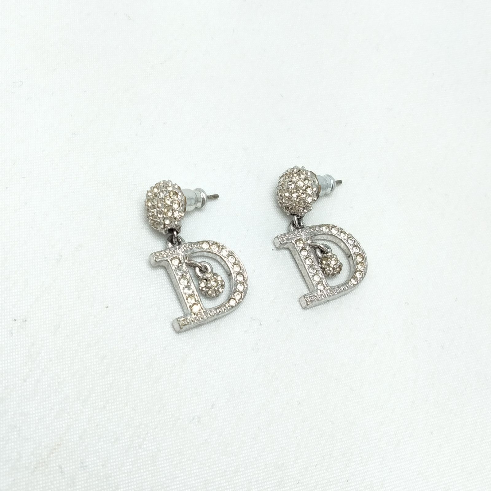 ✨️Christian Dior✨️ クリスチャンディオール Dロゴ ピアス(両耳用