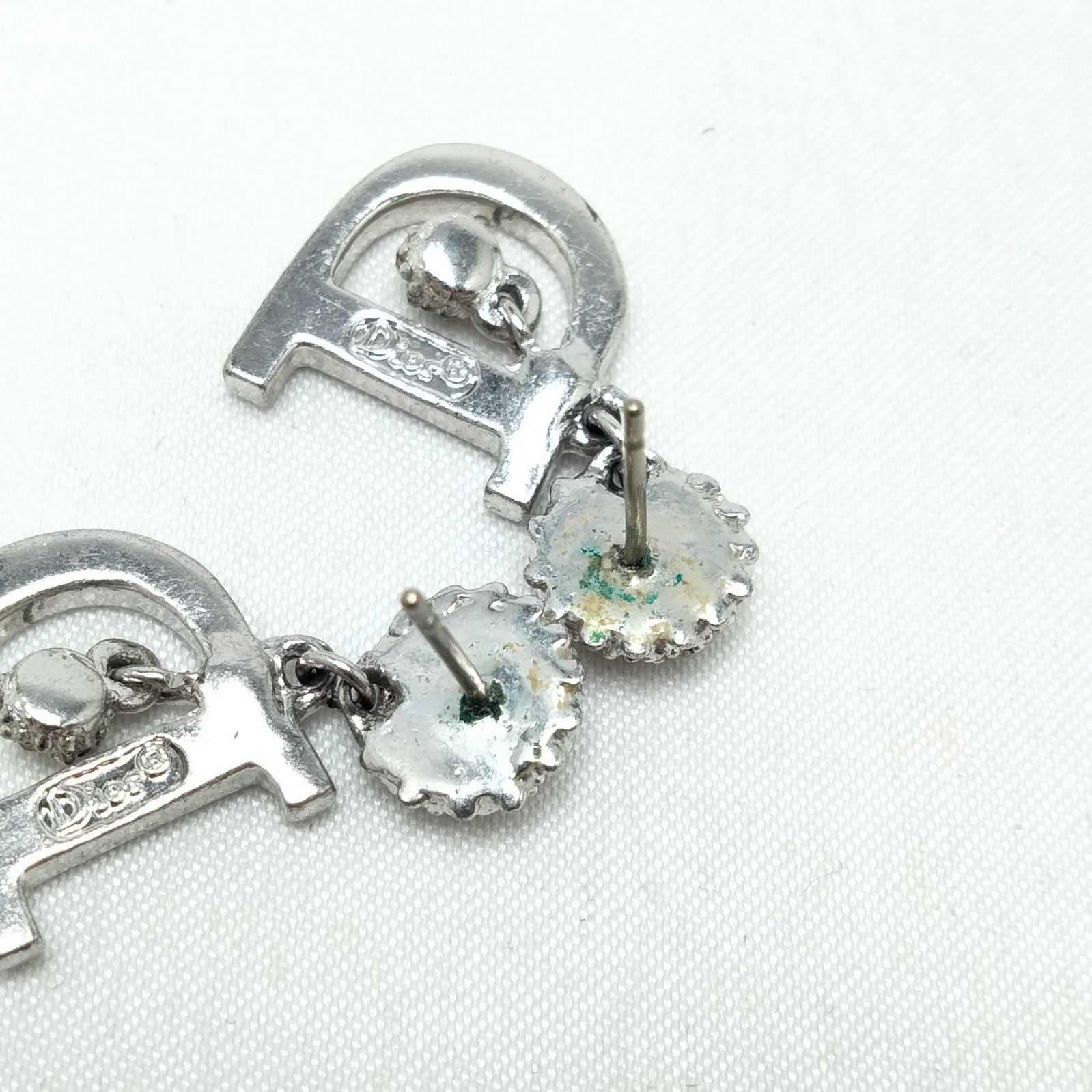 ✨️Christian Dior✨️ クリスチャンディオール Dロゴ ピアス(両耳用