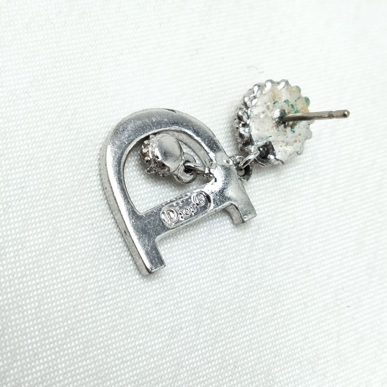 ✨️Christian Dior✨️ クリスチャンディオール Dロゴ ピアス(両耳用