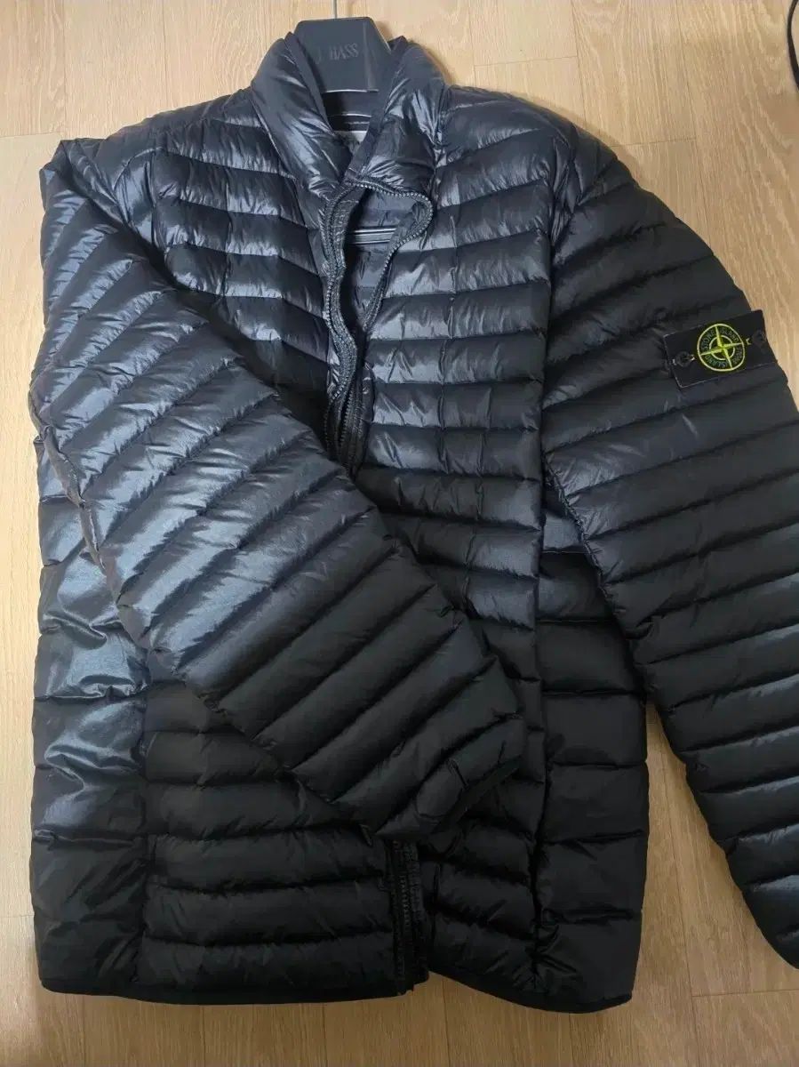STONE ISLAND ストーンアイランド ブラック 軽量 ダウン XL S級