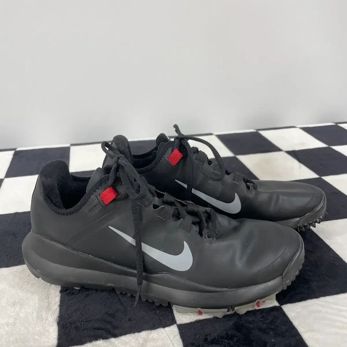 498) NIKE タイガー ウッズ ブラック ゴルフシューズ 250mm