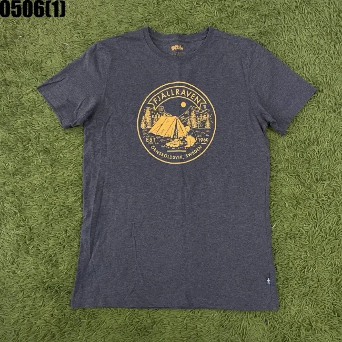 Fjällräven(フェールラーベン) キャンピング プリンティング 半袖 Tシャツ M