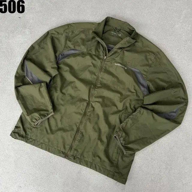 LYNN ウィンドブレーカー グリーン色 メンズ ジャケット 4,516円