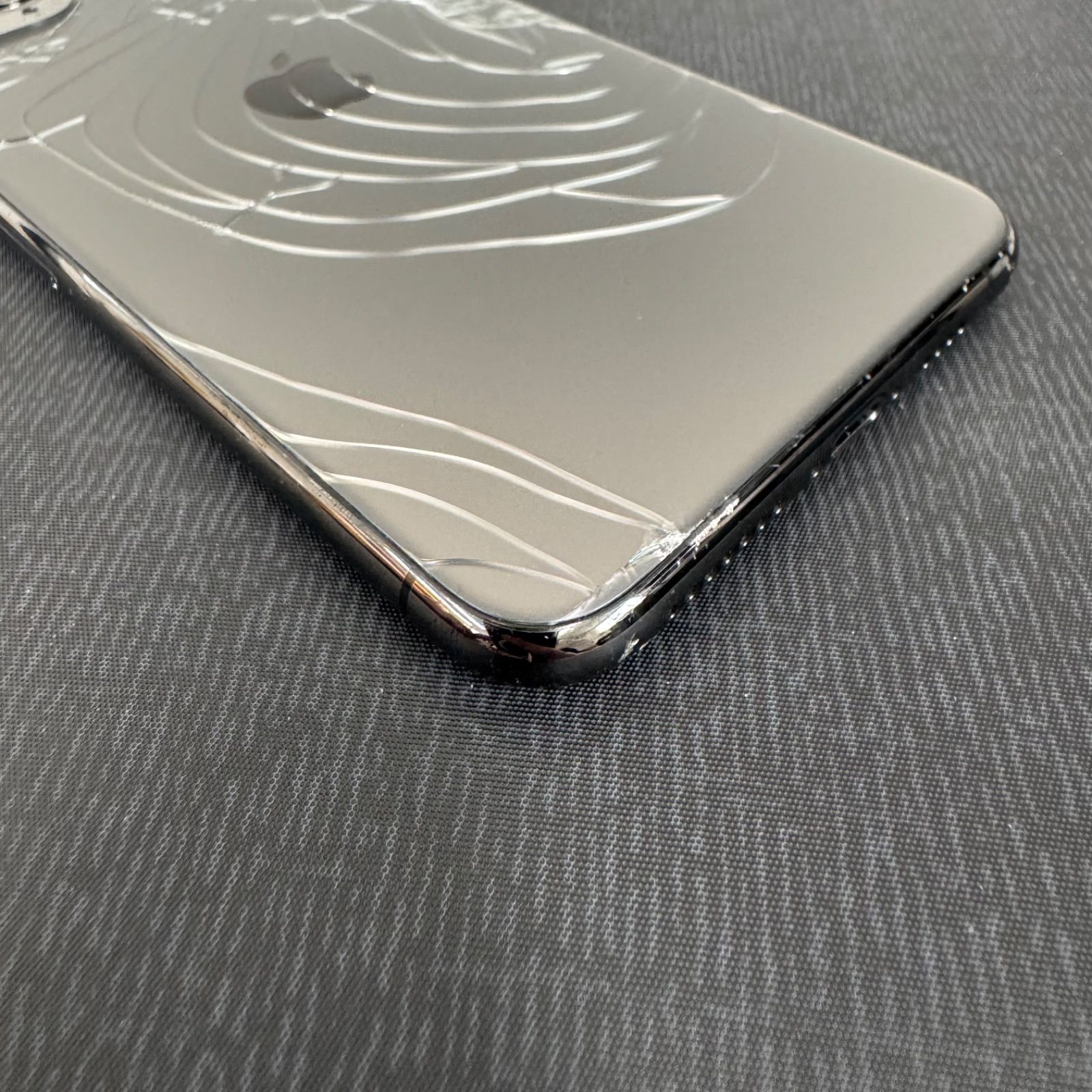 iPhone 11 Pro Max 256GB ジャンク- メルカリ